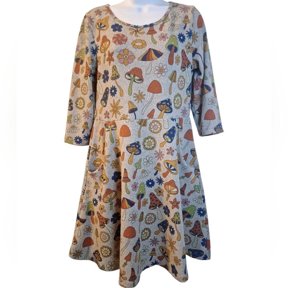 LA Soul Mushroom dress fit and flare size M